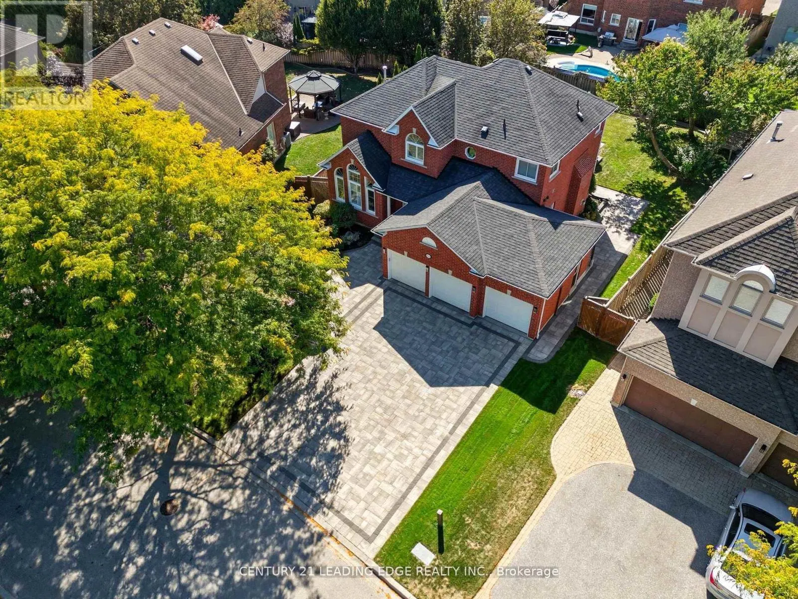 2308 ABBOTT CRESCENT