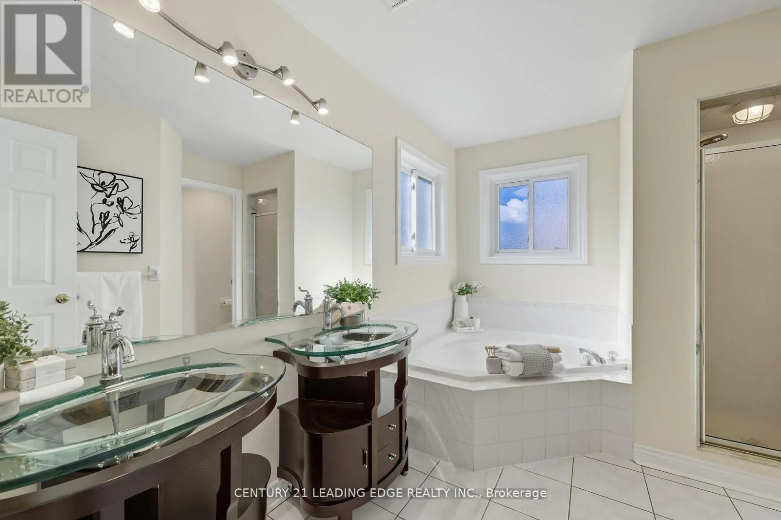 2308 ABBOTT CRESCENT