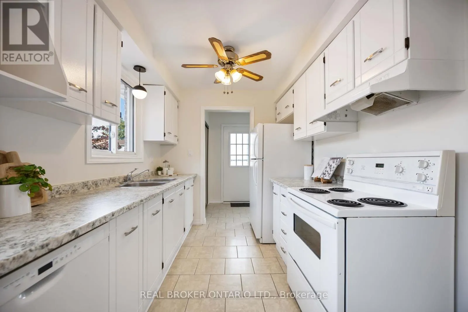 602 DORCHESTER DRIVE