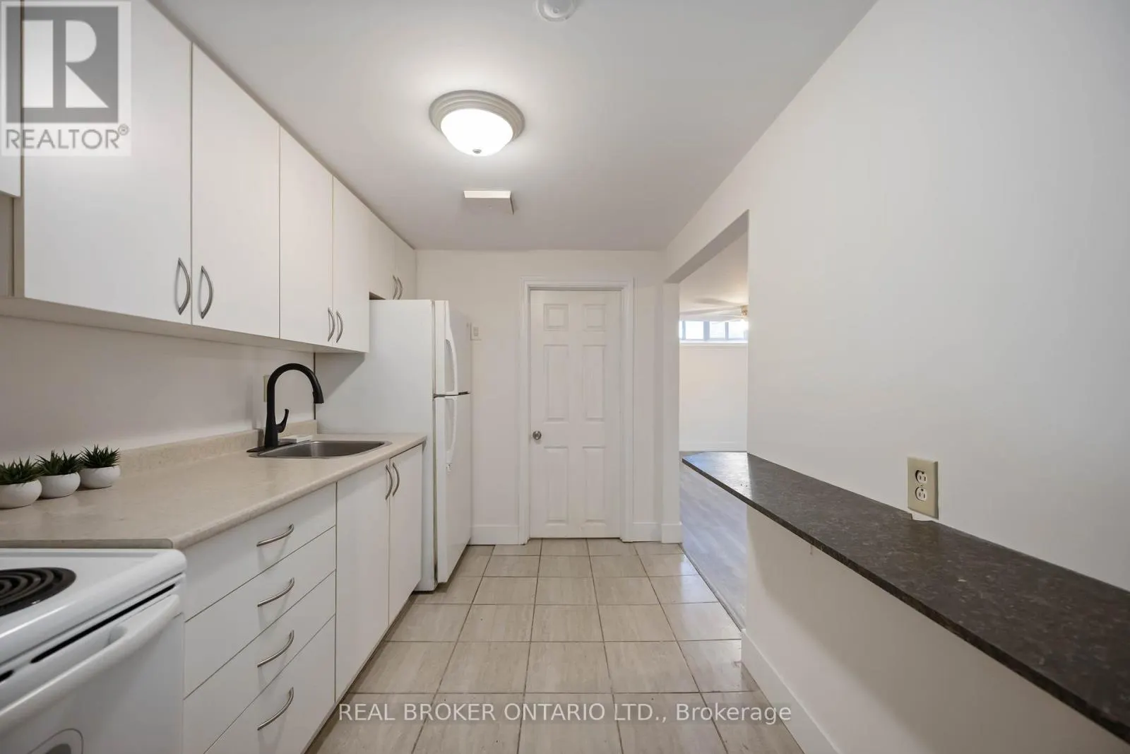 602 DORCHESTER DRIVE