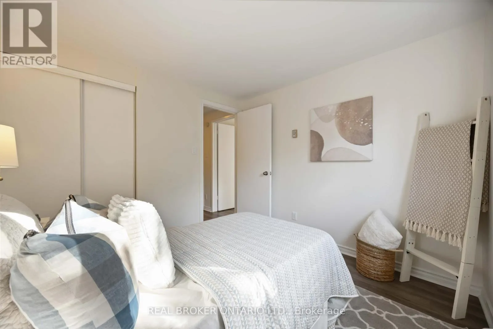 602 DORCHESTER DRIVE