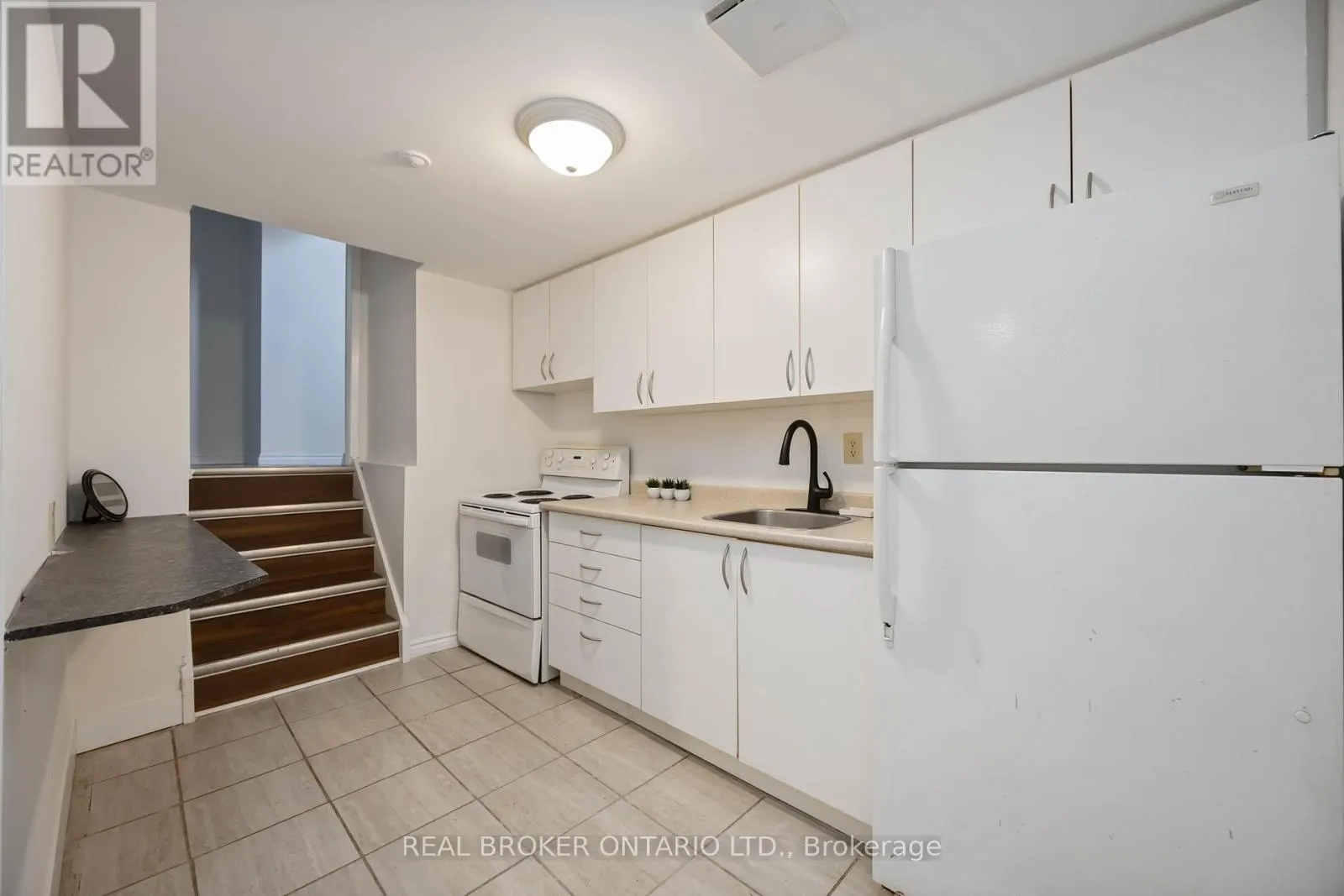 602 DORCHESTER DRIVE