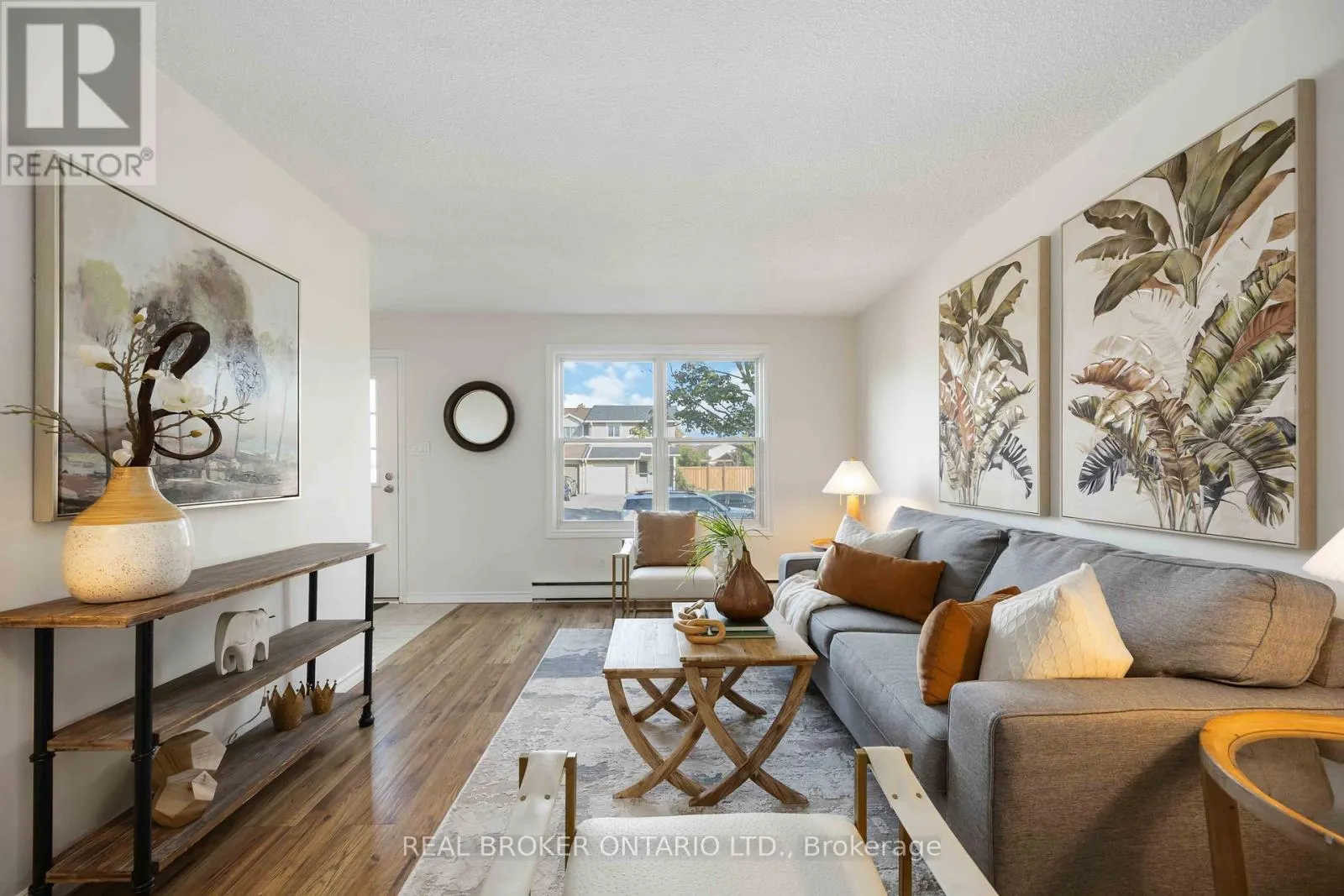 602 DORCHESTER DRIVE