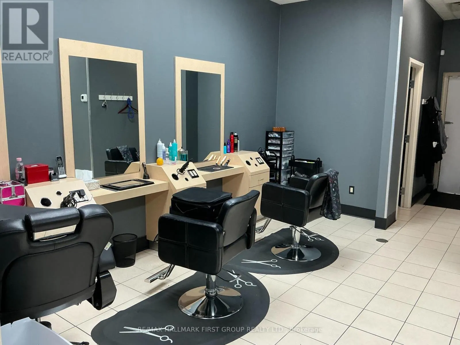 8 - 1965 SALEM ROAD N, #8