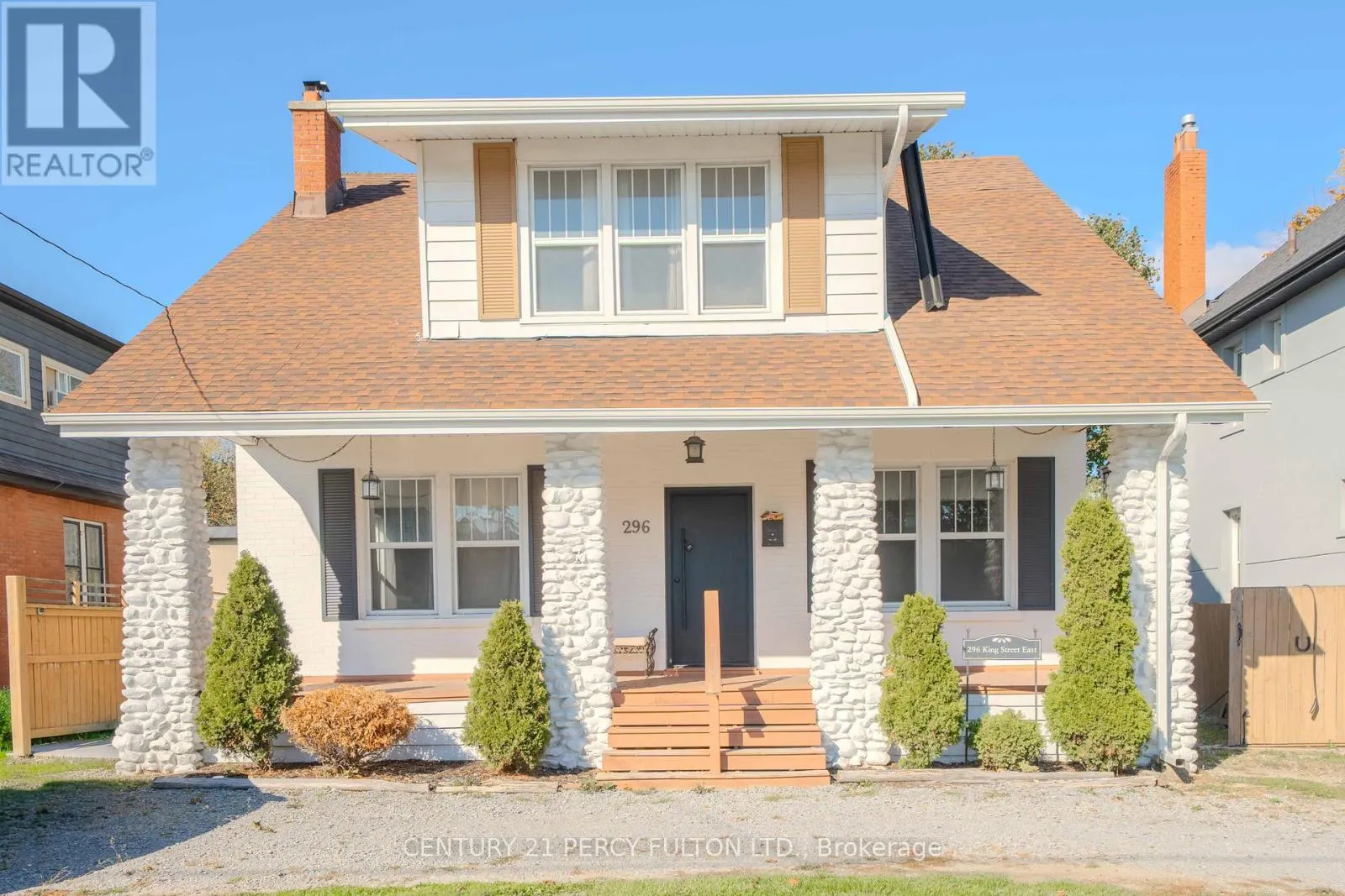 296 KING STREET E