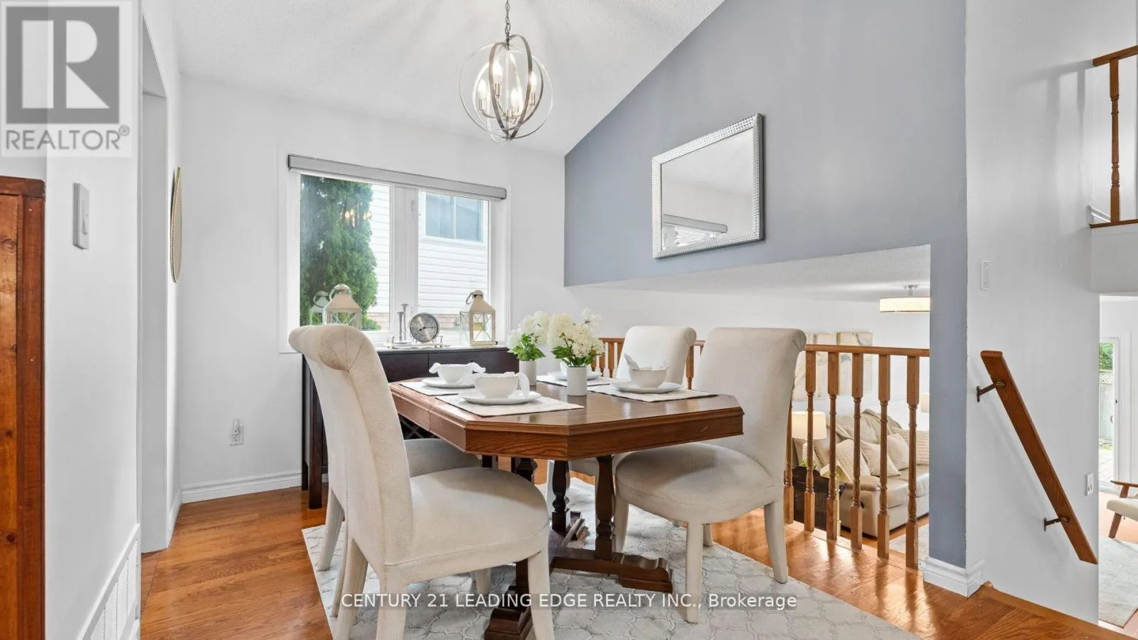 385 COMPTON CRESCENT