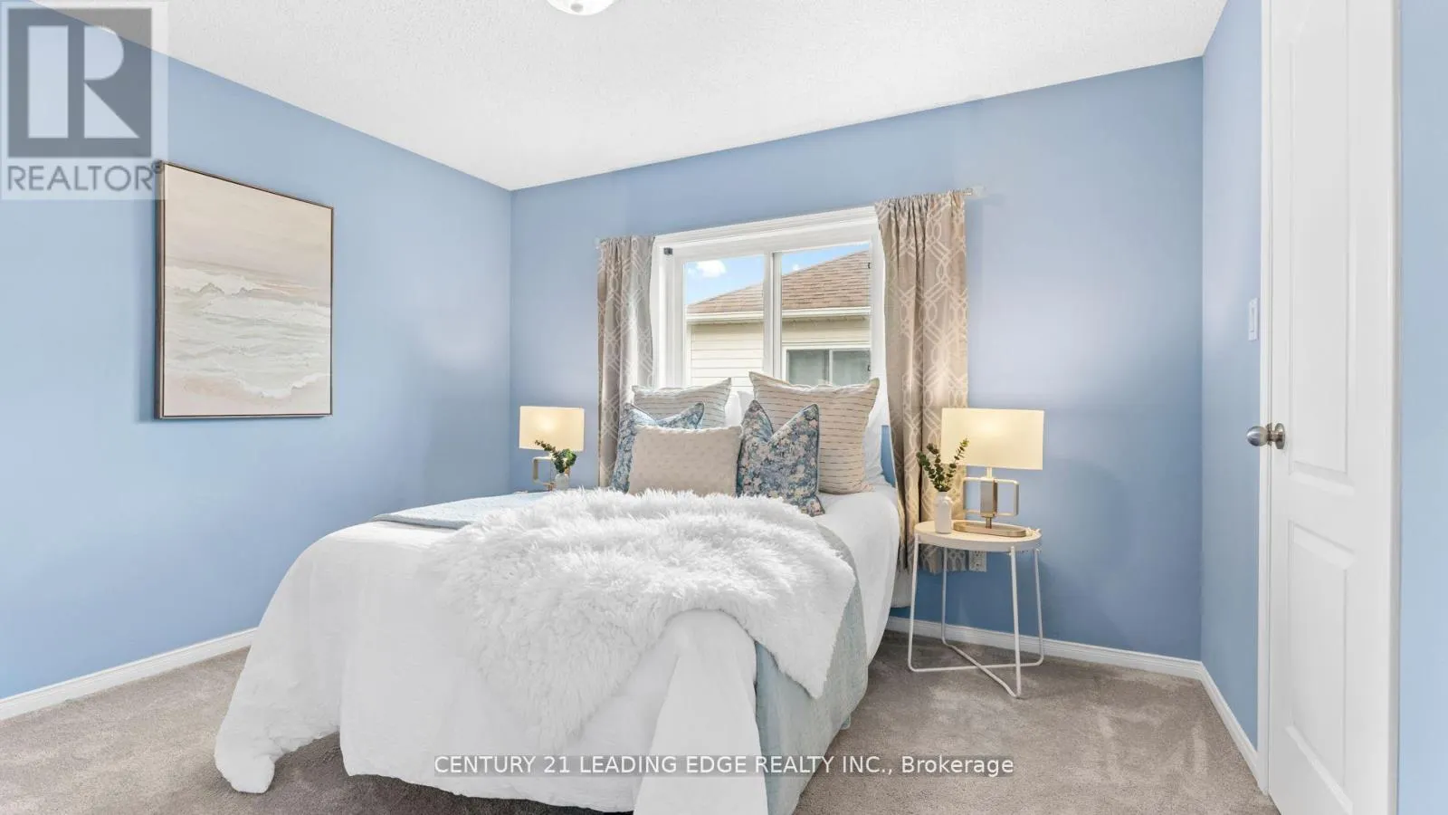 385 COMPTON CRESCENT