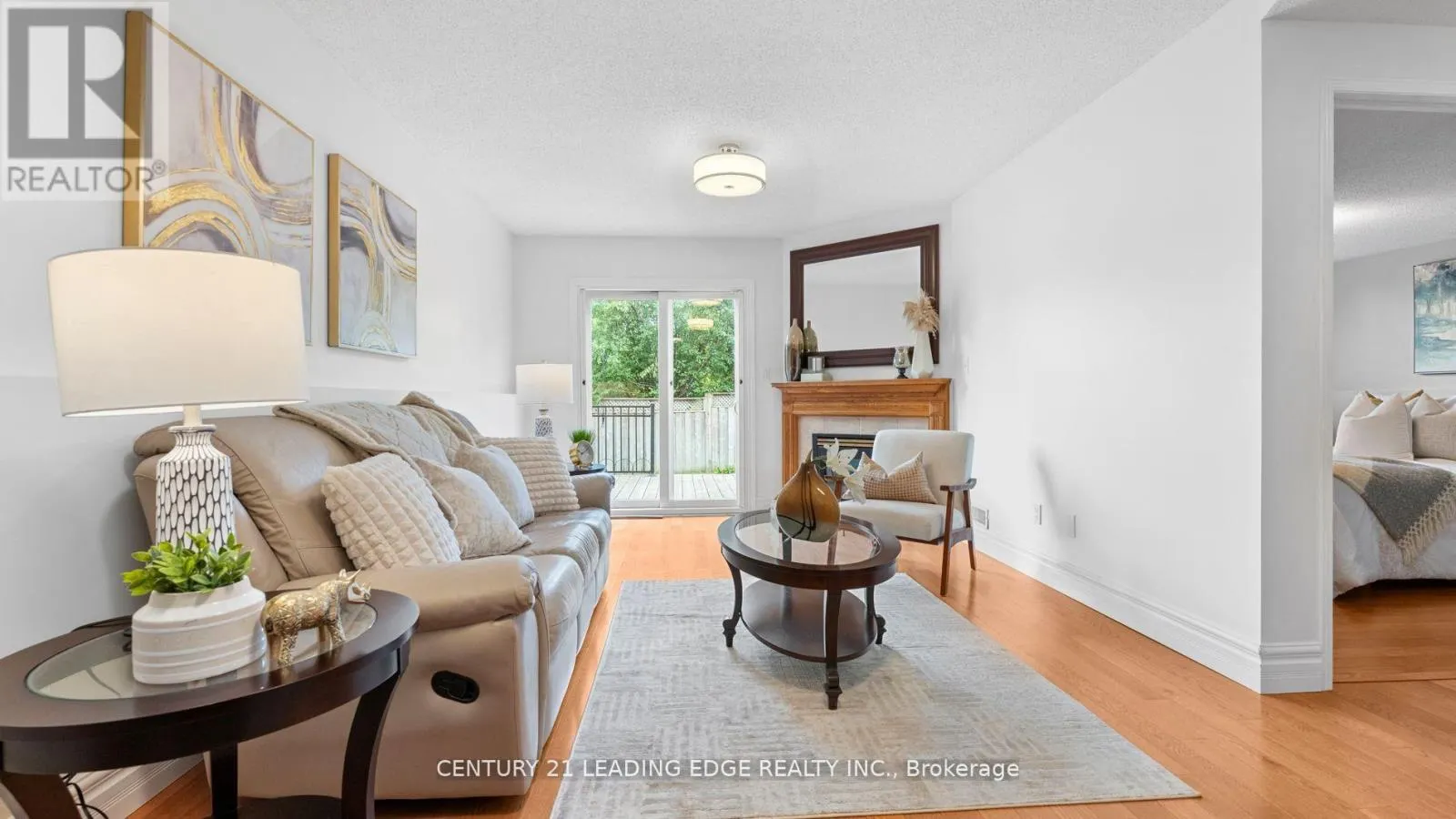 385 COMPTON CRESCENT