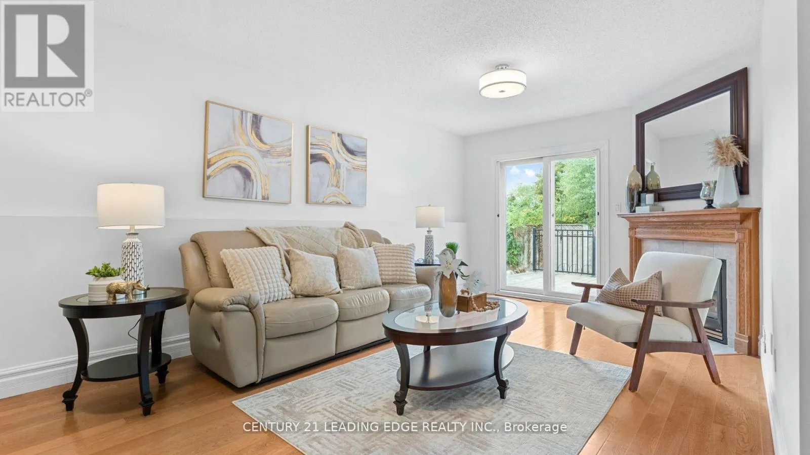 385 COMPTON CRESCENT