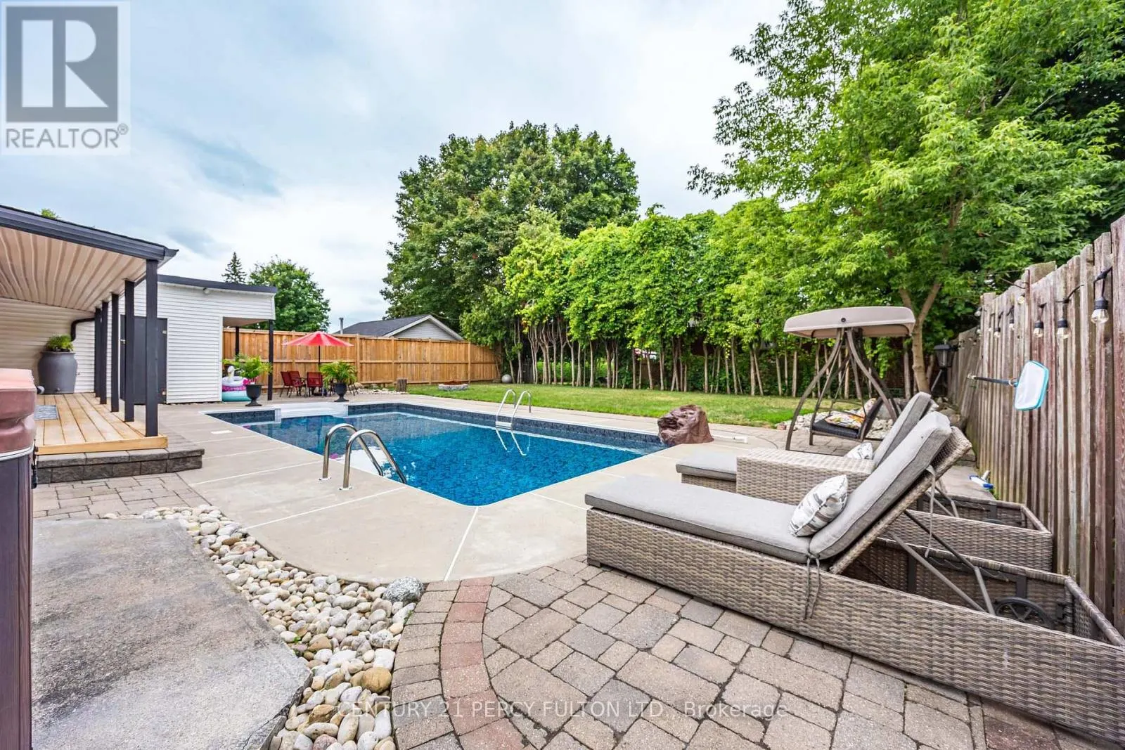 904 SOMERVILLE STREET