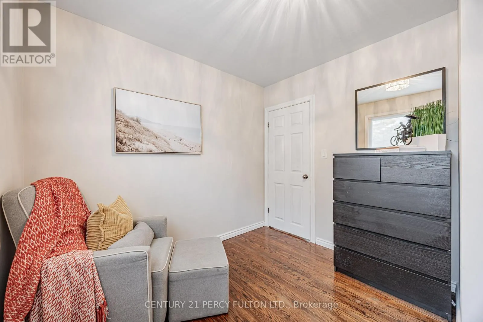 904 SOMERVILLE STREET