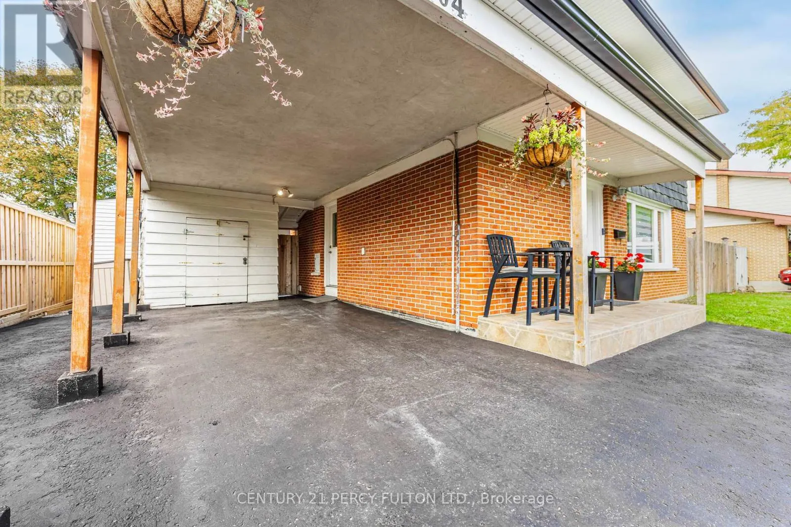 904 SOMERVILLE STREET