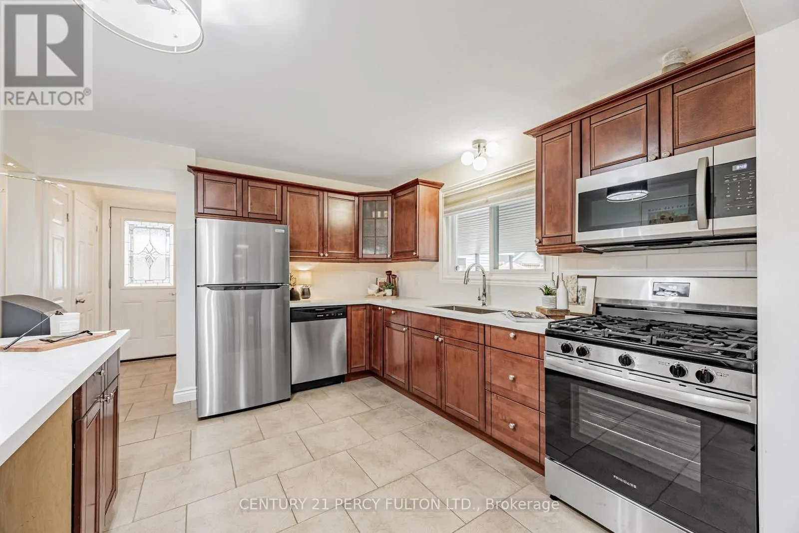 904 SOMERVILLE STREET