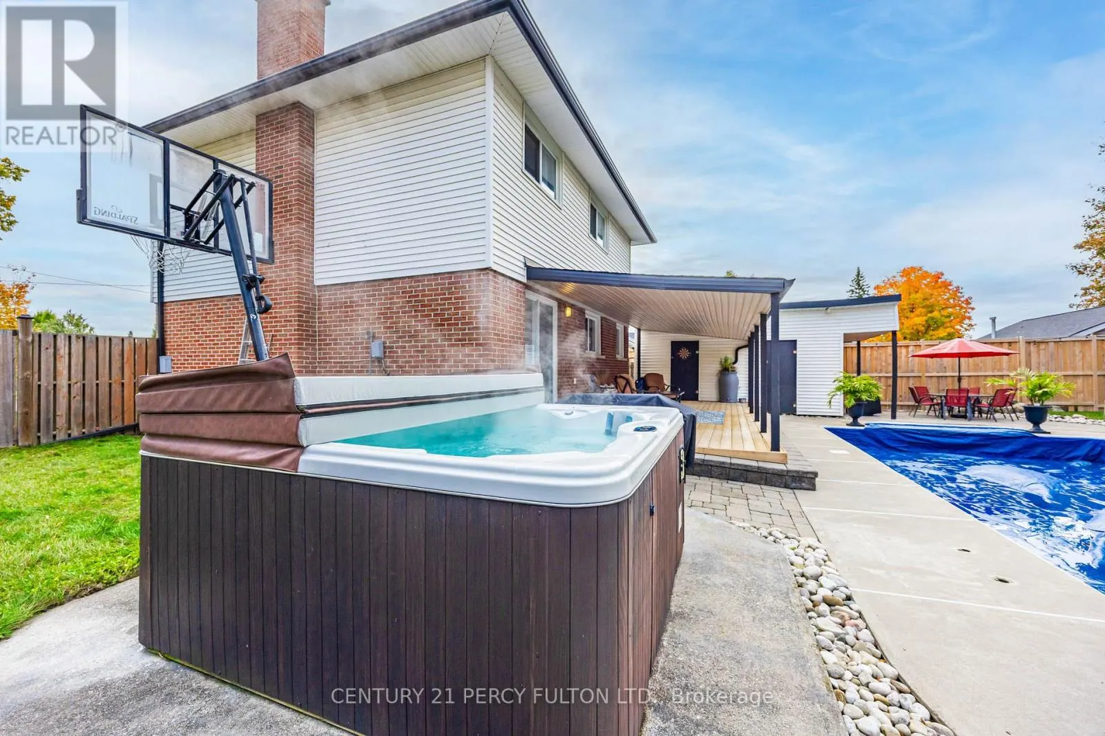 904 SOMERVILLE STREET