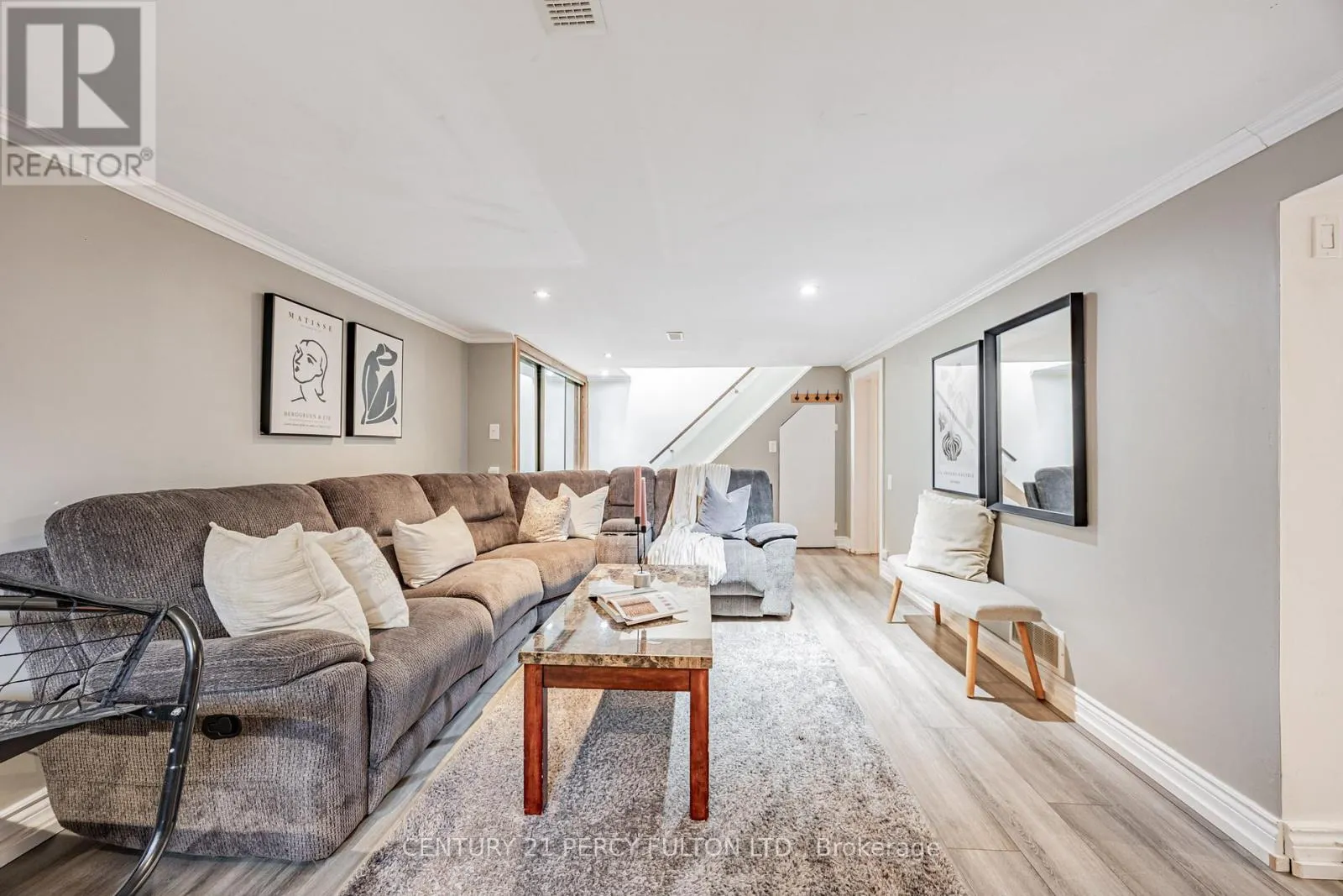 904 SOMERVILLE STREET