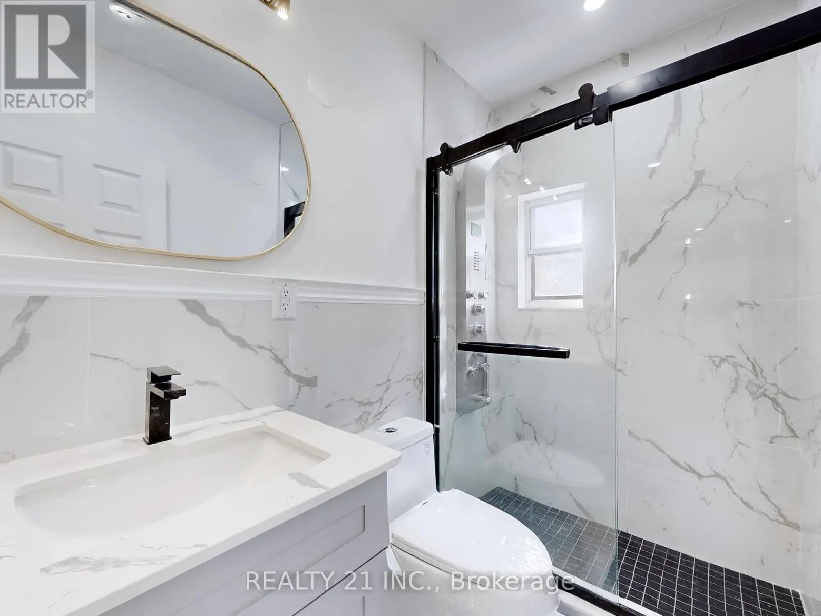 92 KING EDWARD AVE AVENUE