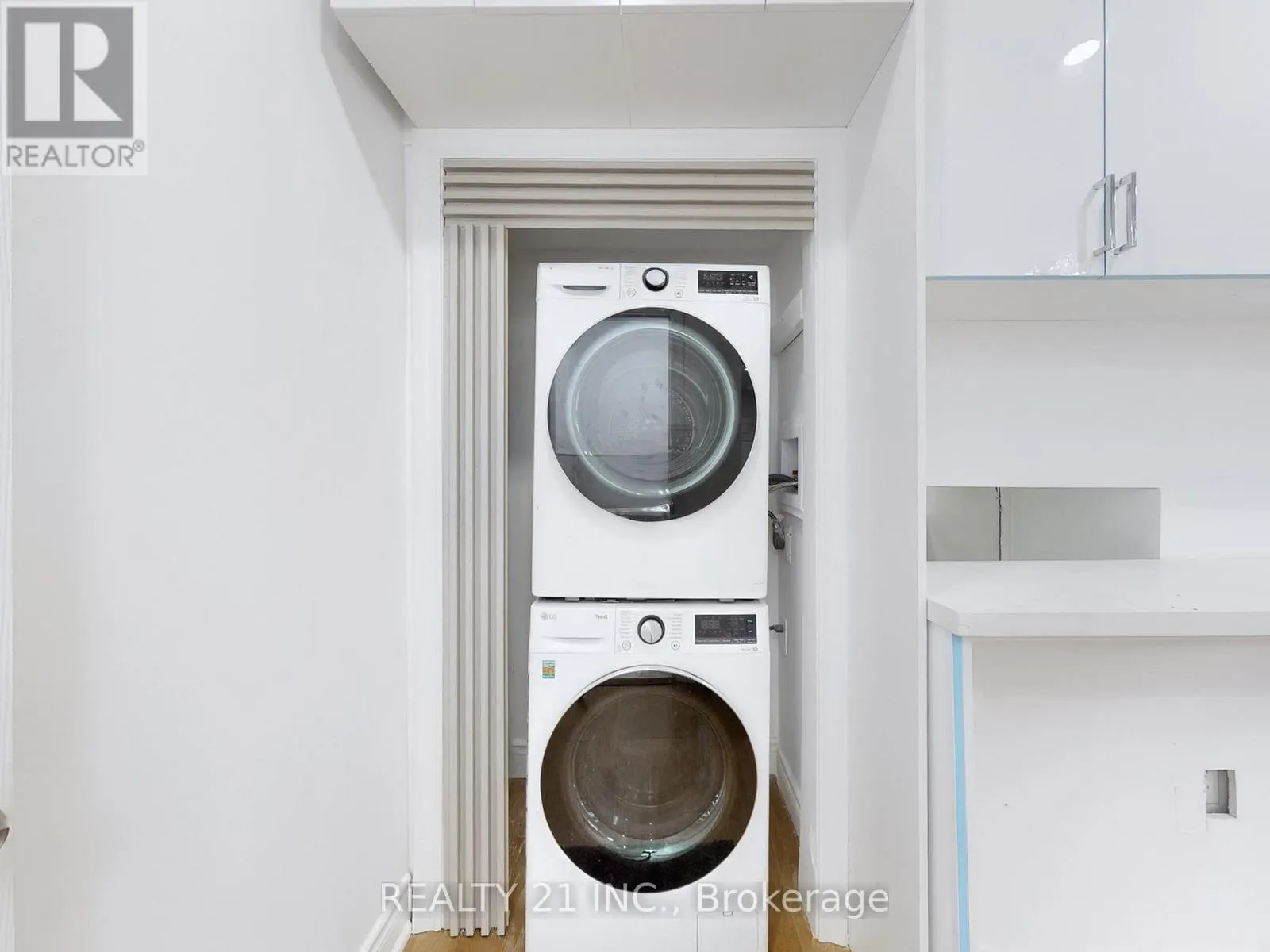 92 KING EDWARD AVE AVENUE