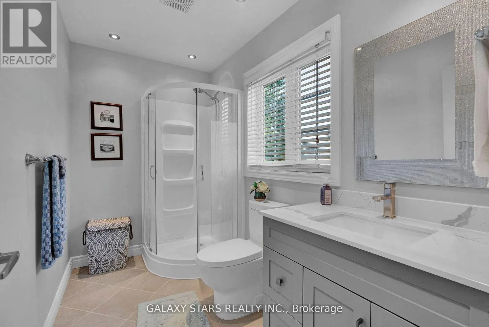 74 NORTHGROVE CRESCENT