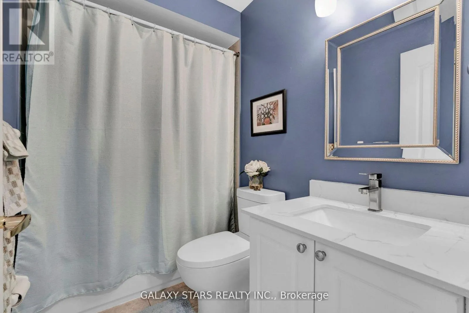 74 NORTHGROVE CRESCENT