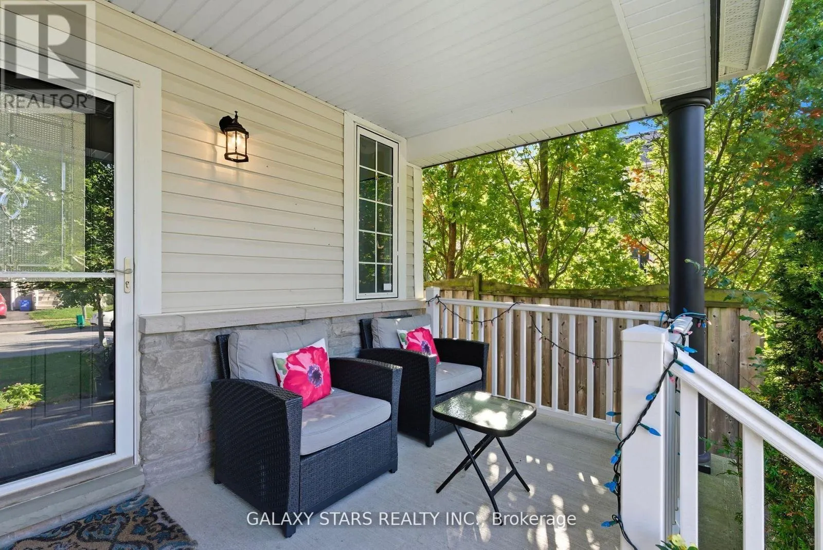 74 NORTHGROVE CRESCENT