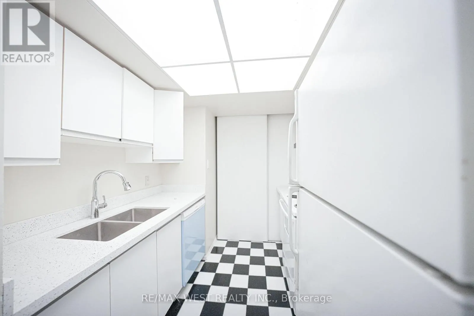 608 - 1470 MIDLAND AVENUE