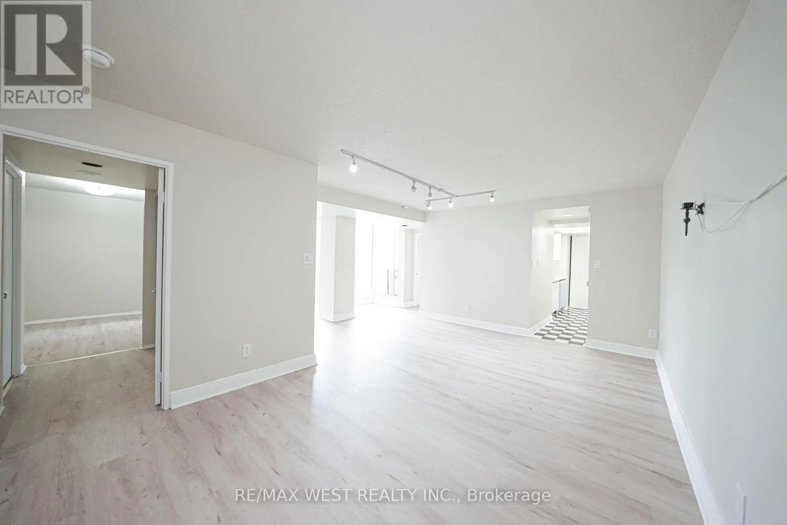 608 - 1470 MIDLAND AVENUE