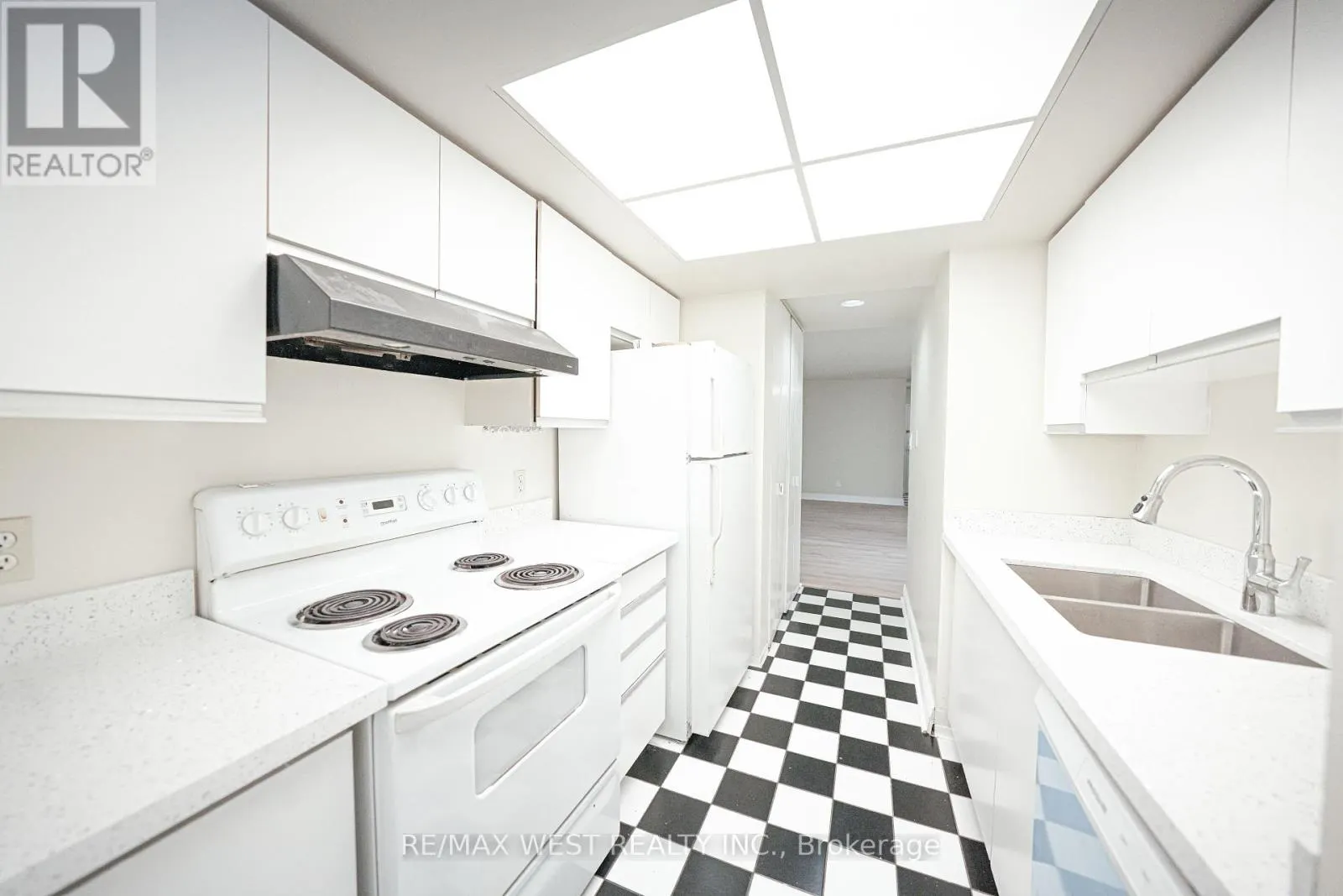 608 - 1470 MIDLAND AVENUE