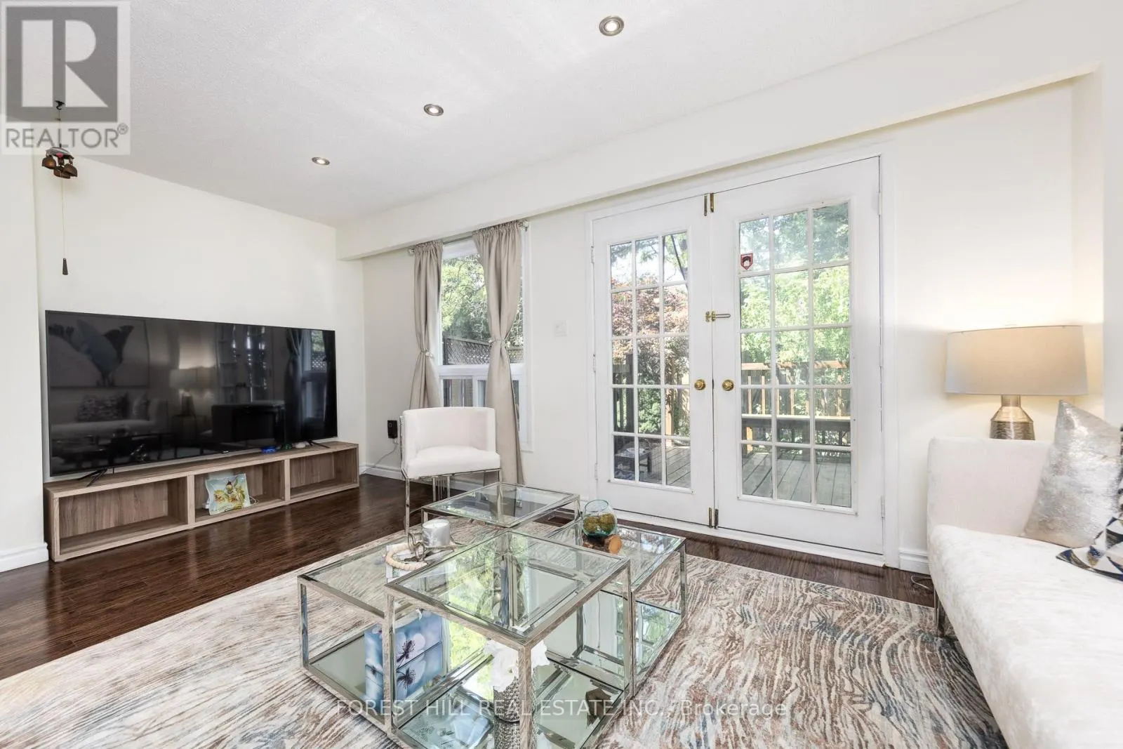 12 - 1 DAVISBROOK BOULEVARD