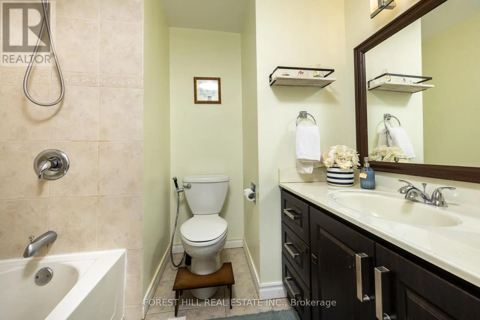 12 - 1 DAVISBROOK BOULEVARD