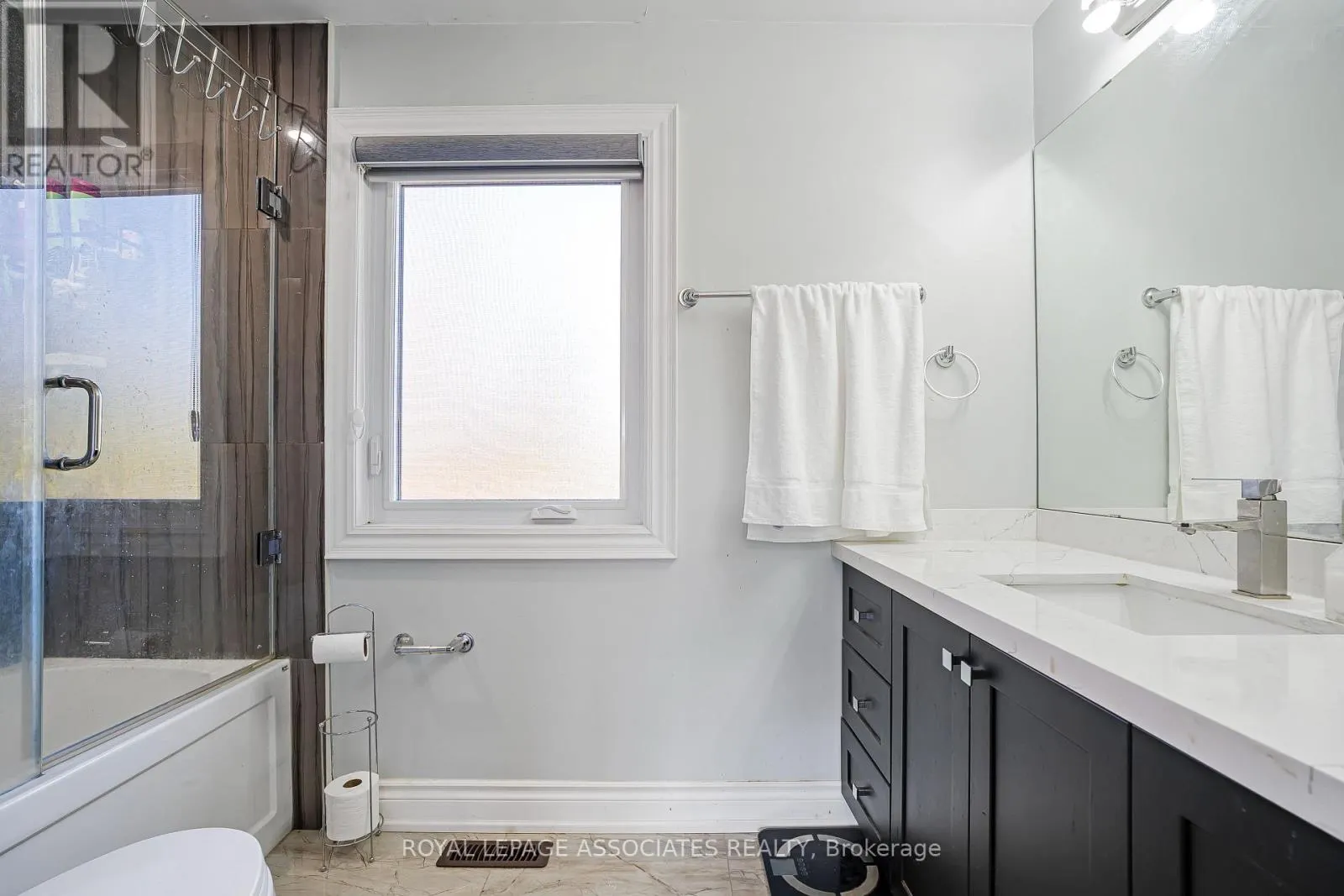 95 CARISBROOKE SQUARE