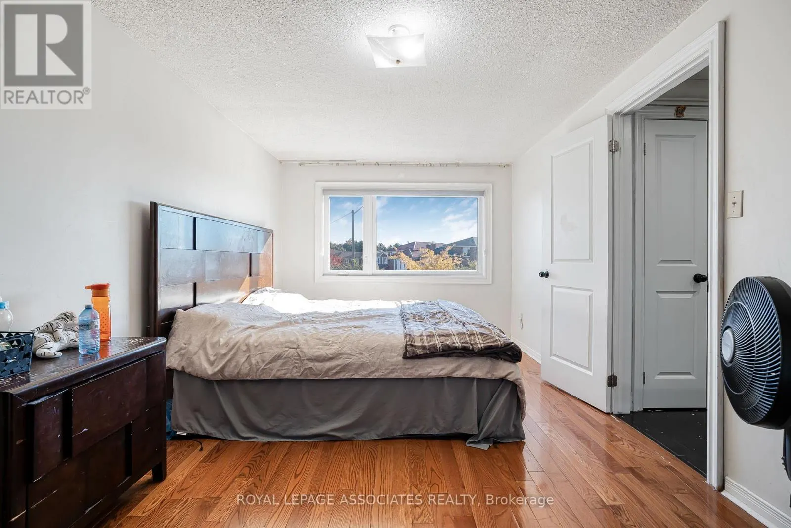 95 CARISBROOKE SQUARE