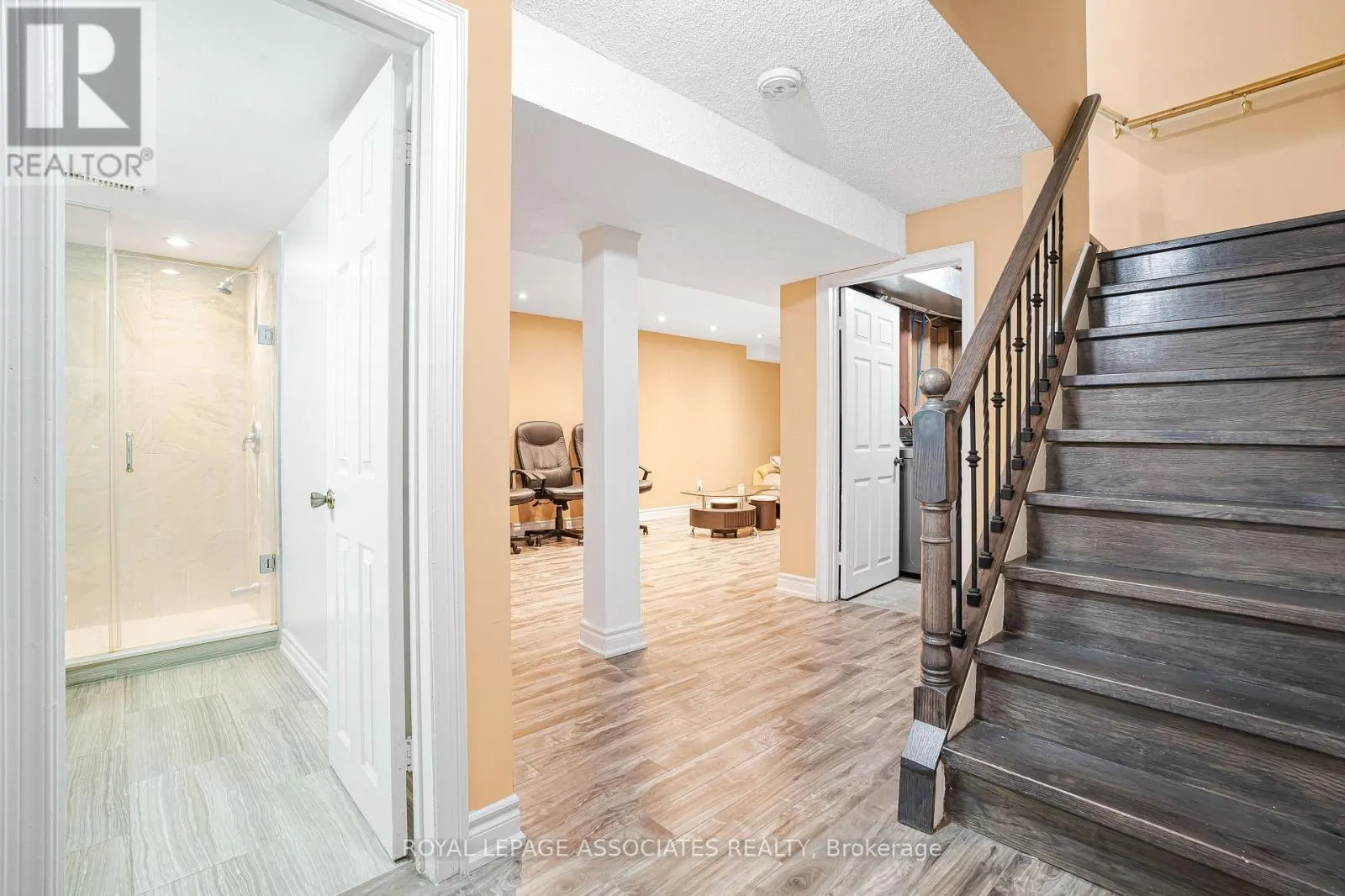 95 CARISBROOKE SQUARE