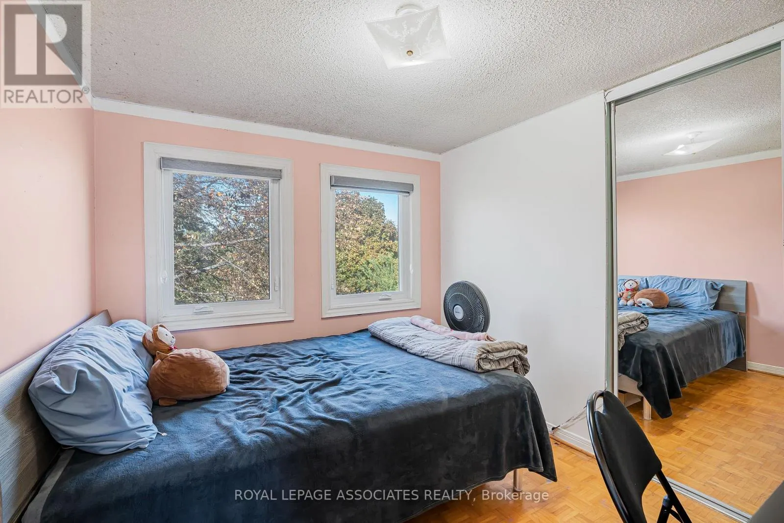 95 CARISBROOKE SQUARE