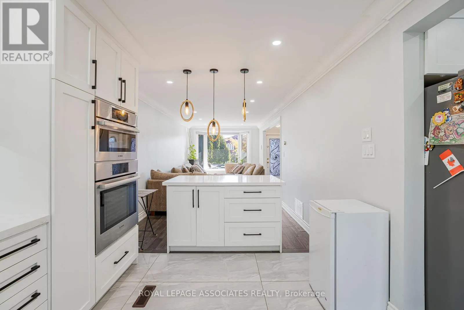 95 CARISBROOKE SQUARE