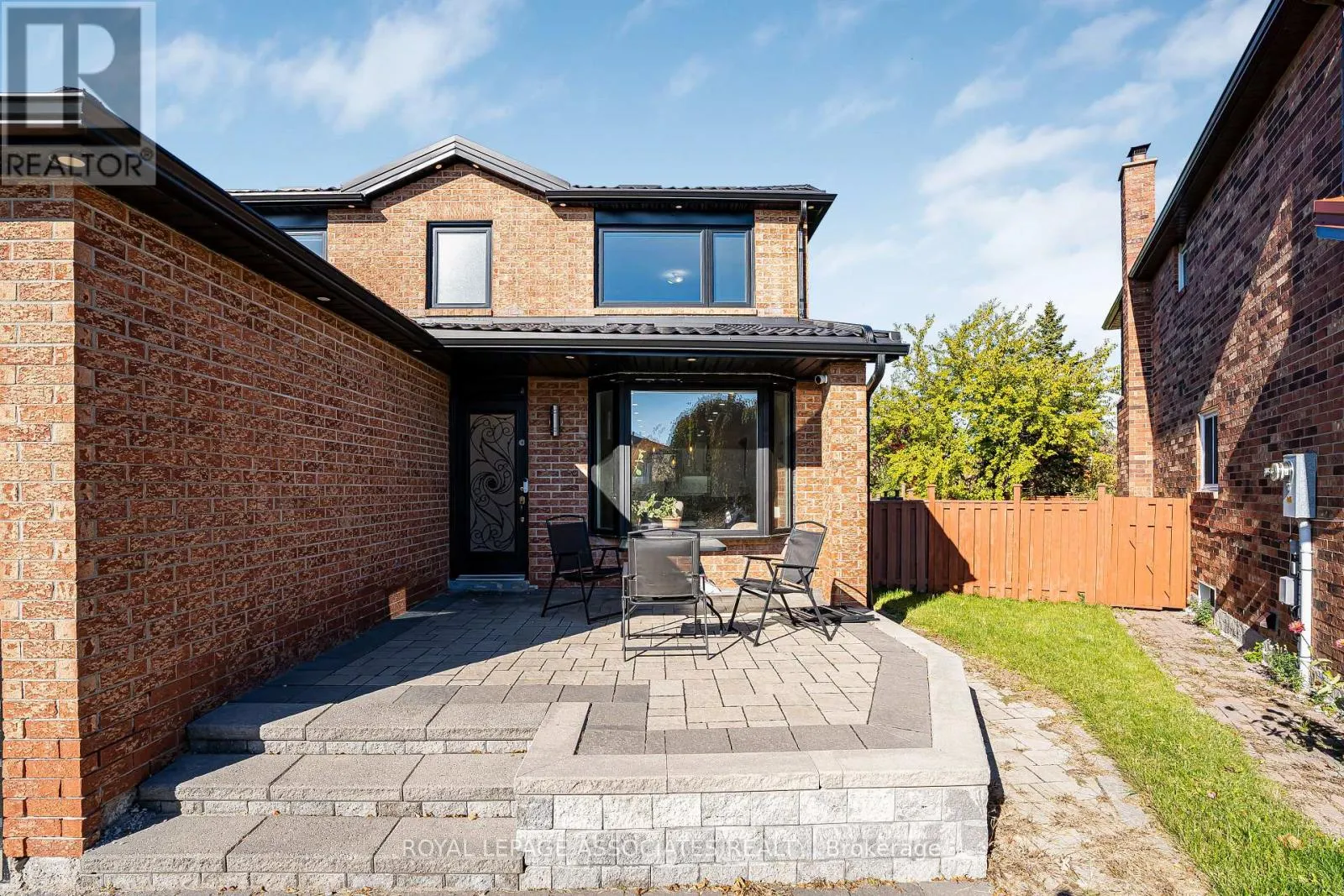 95 CARISBROOKE SQUARE