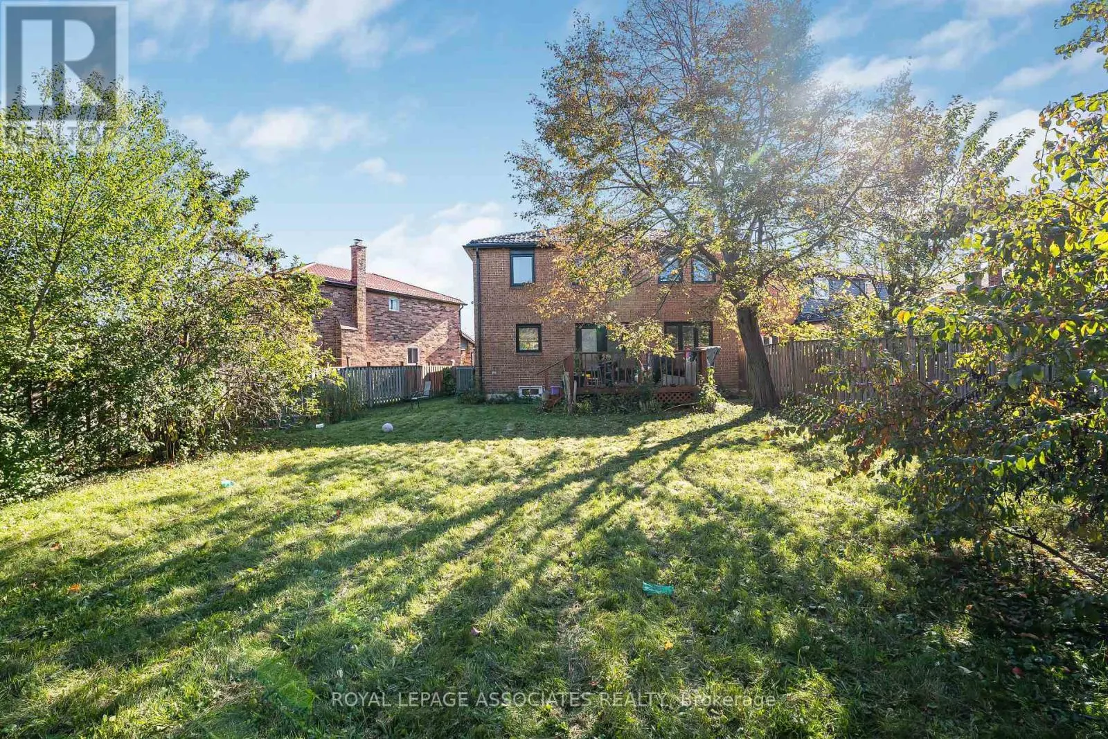 95 CARISBROOKE SQUARE