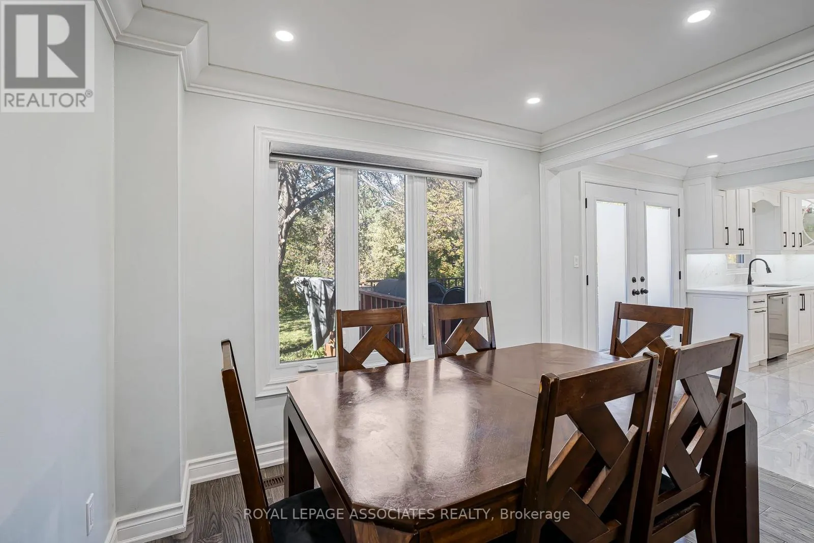 95 CARISBROOKE SQUARE