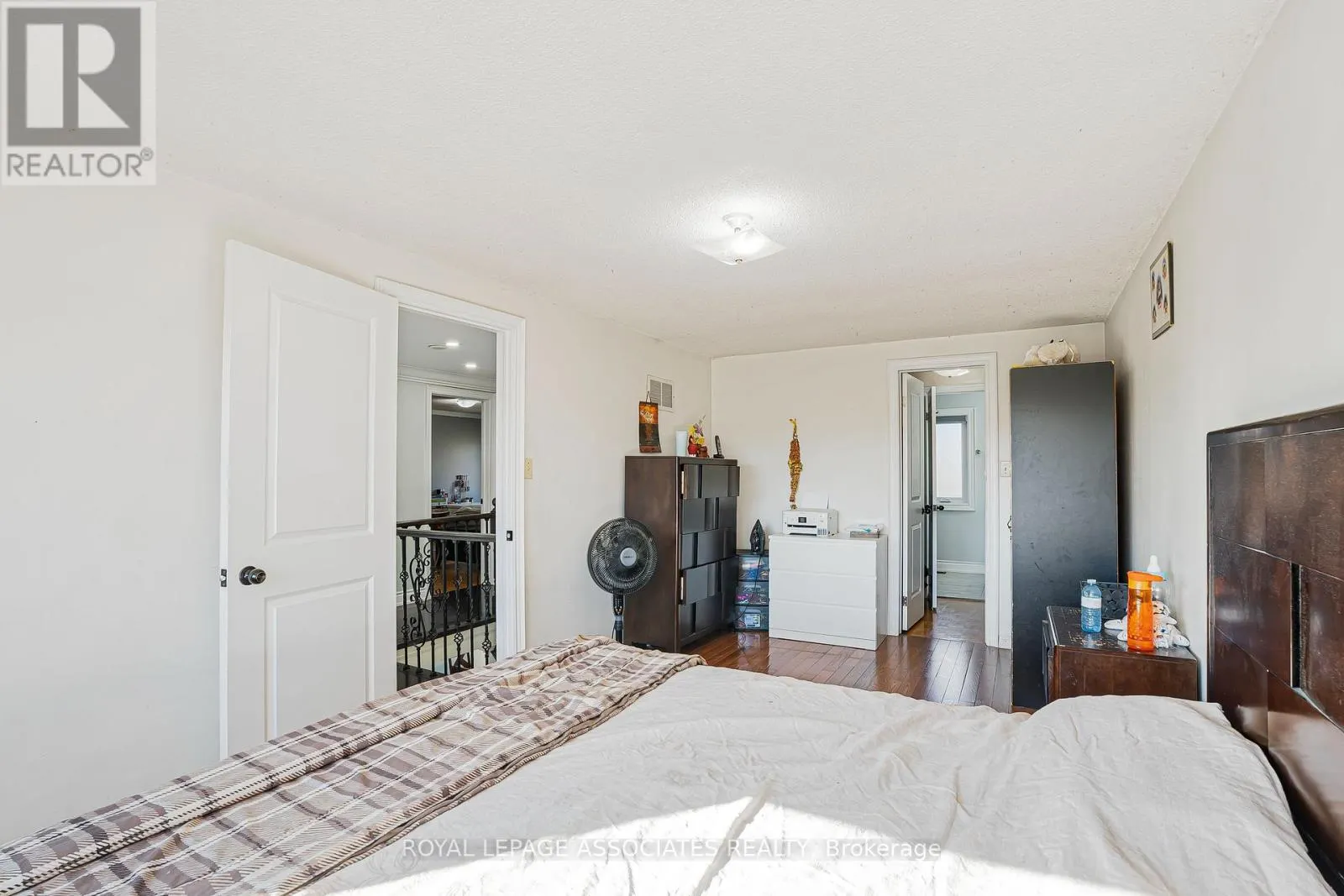 95 CARISBROOKE SQUARE