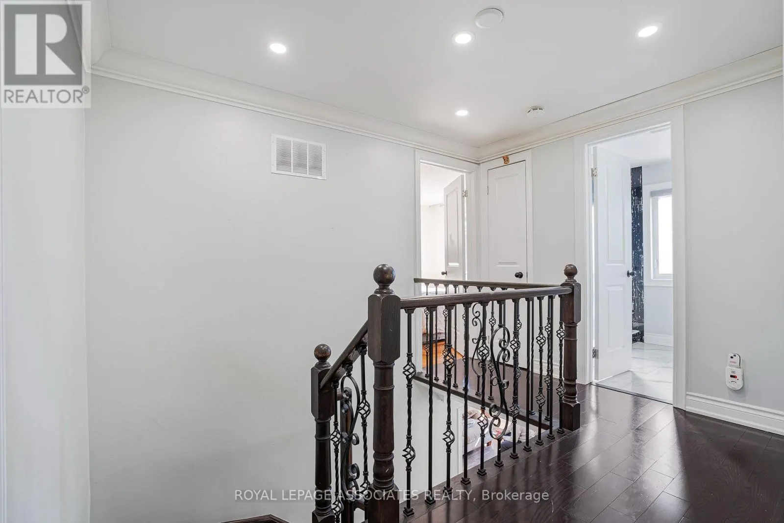 95 CARISBROOKE SQUARE