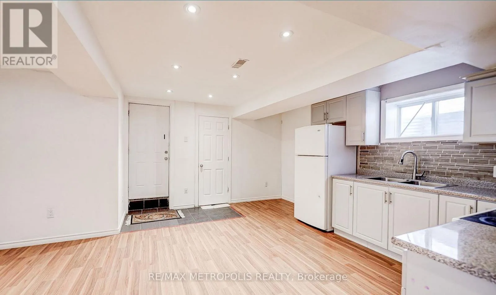 BSMT - 40 HARPER-HILL DRIVE