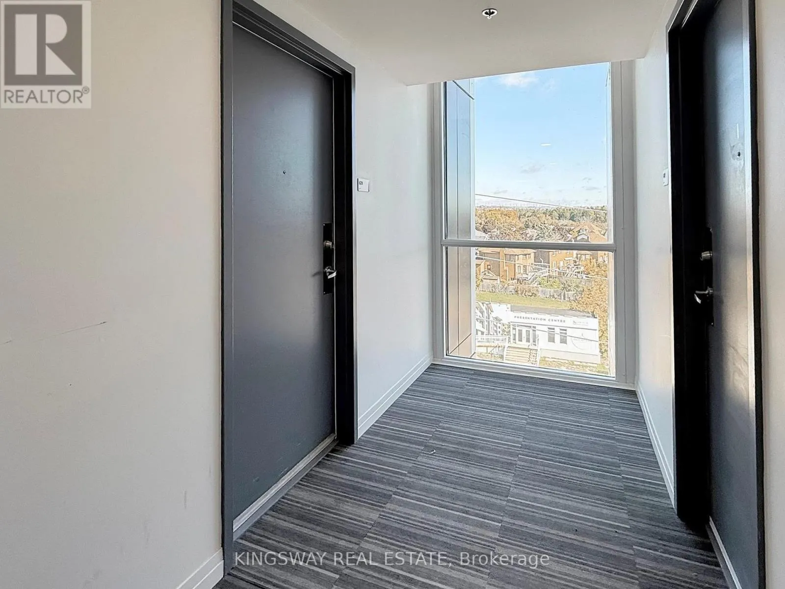 631 - 1900 SIMCOE STREET N