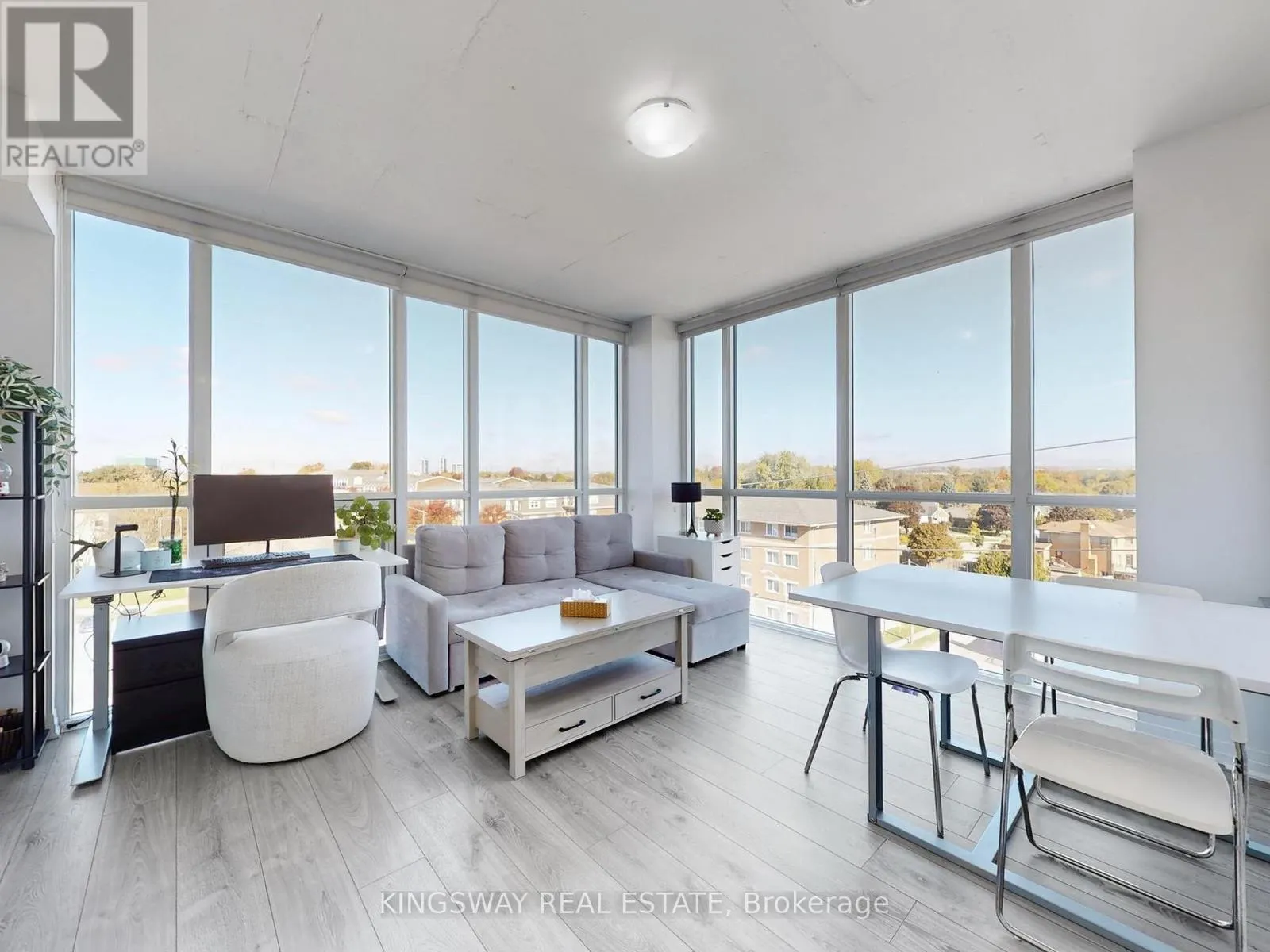 631 - 1900 SIMCOE STREET N