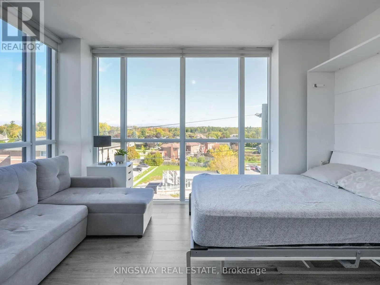 631 - 1900 SIMCOE STREET N