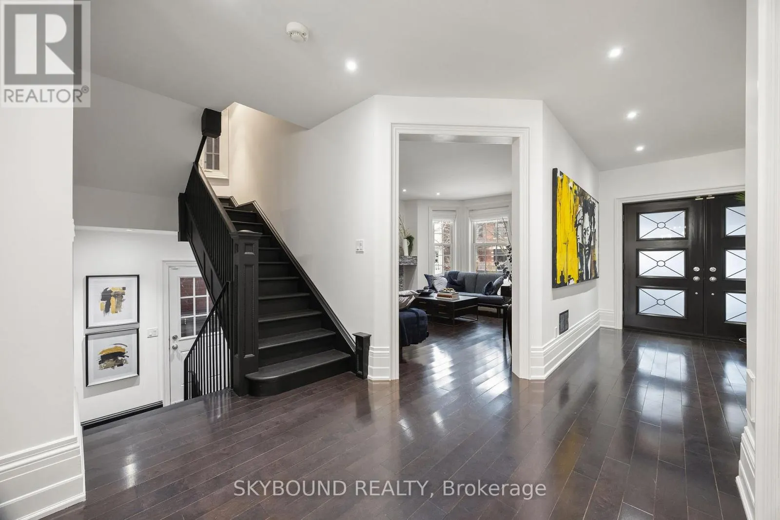 20 FAIRVIEW BOULEVARD