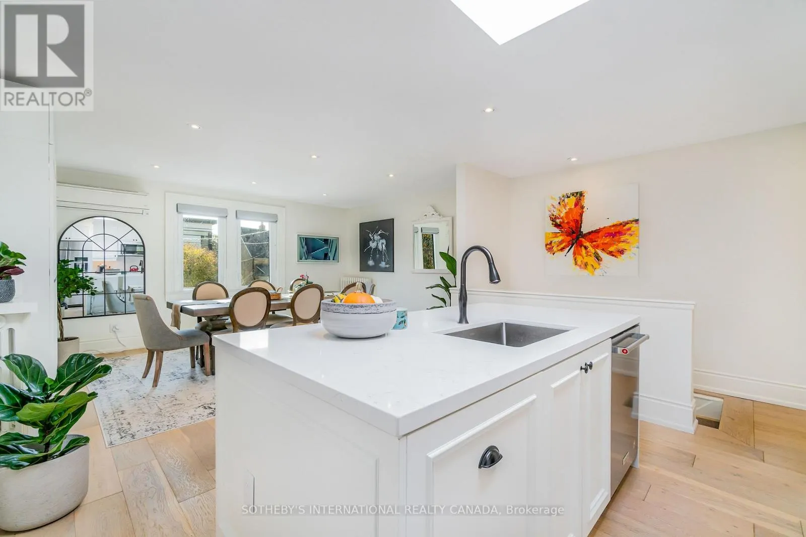 UPPER - 466 SAMMON AVENUE