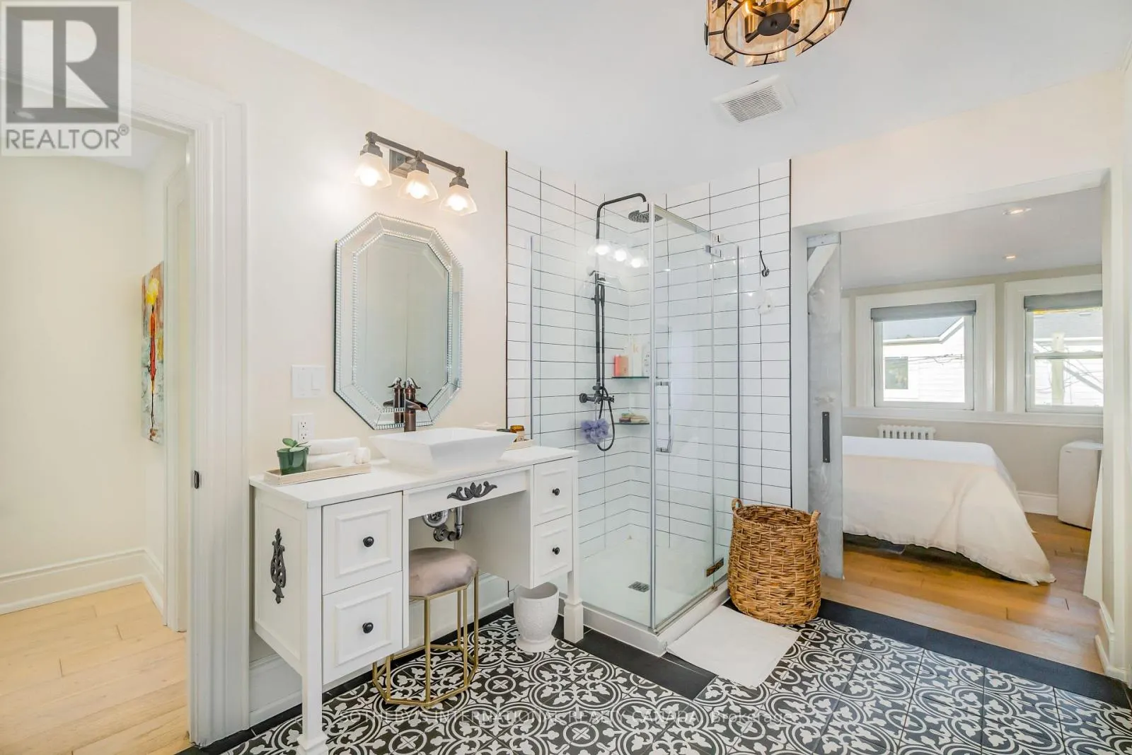 UPPER - 466 SAMMON AVENUE