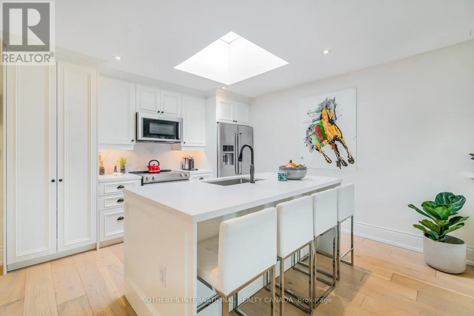 UPPER - 466 SAMMON AVENUE