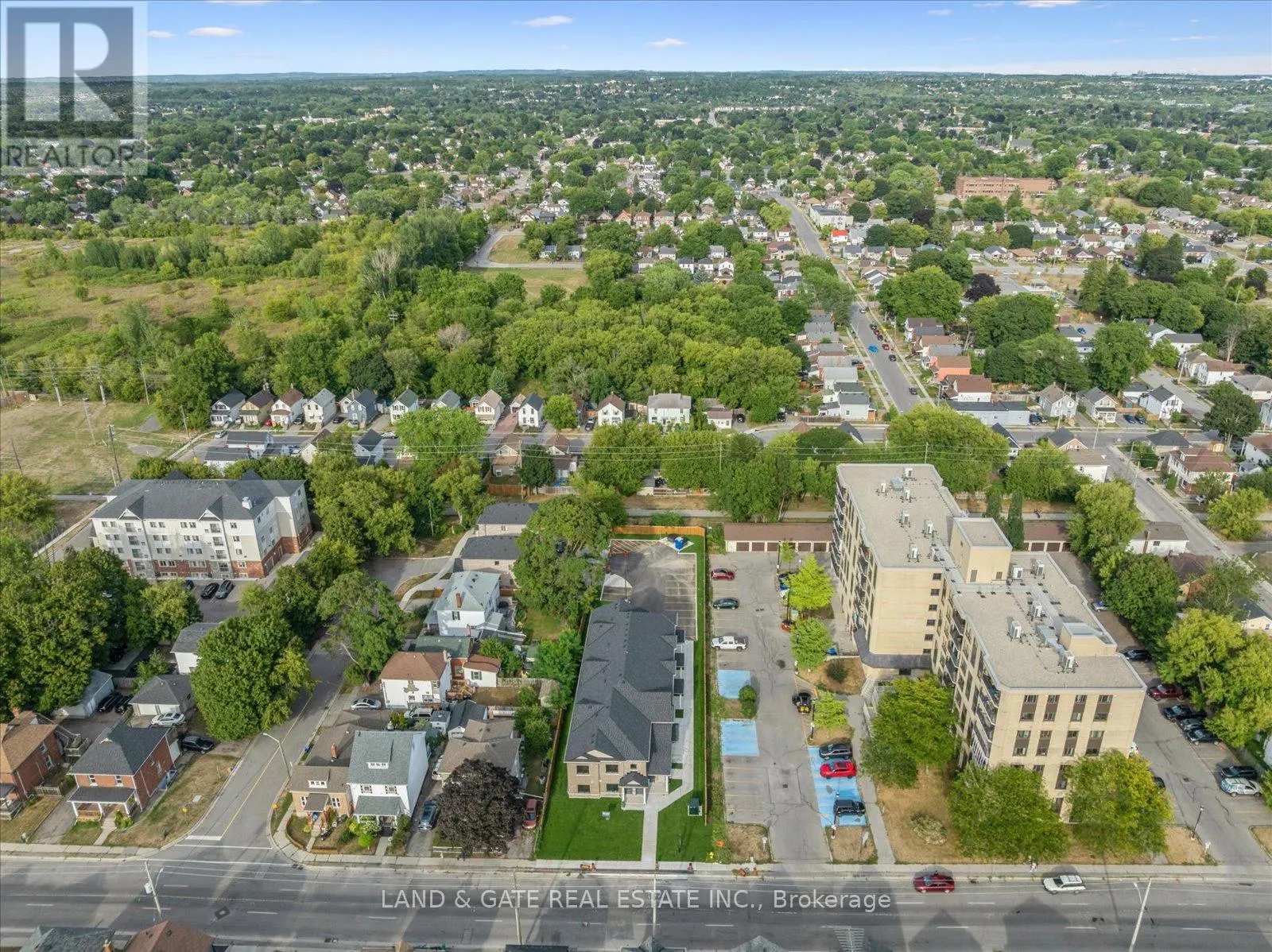 2 - 223 ALBERT STREET, #2