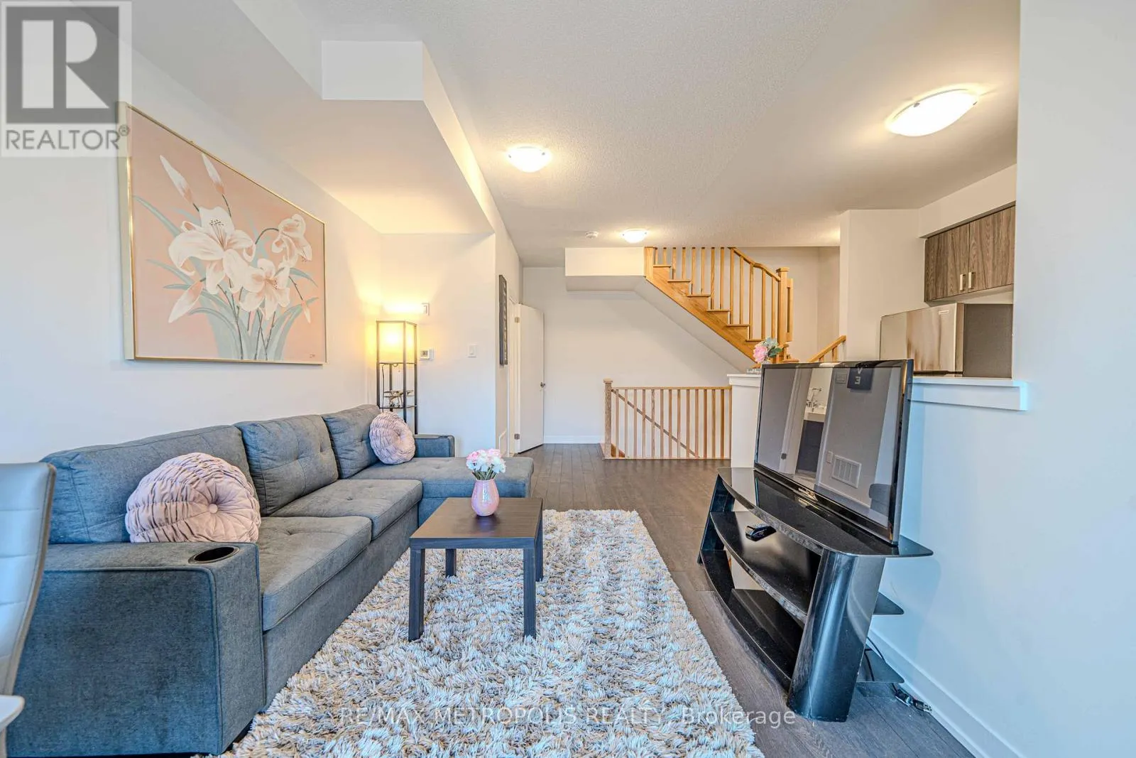 606 - 1865 PICKERING PARKWAY