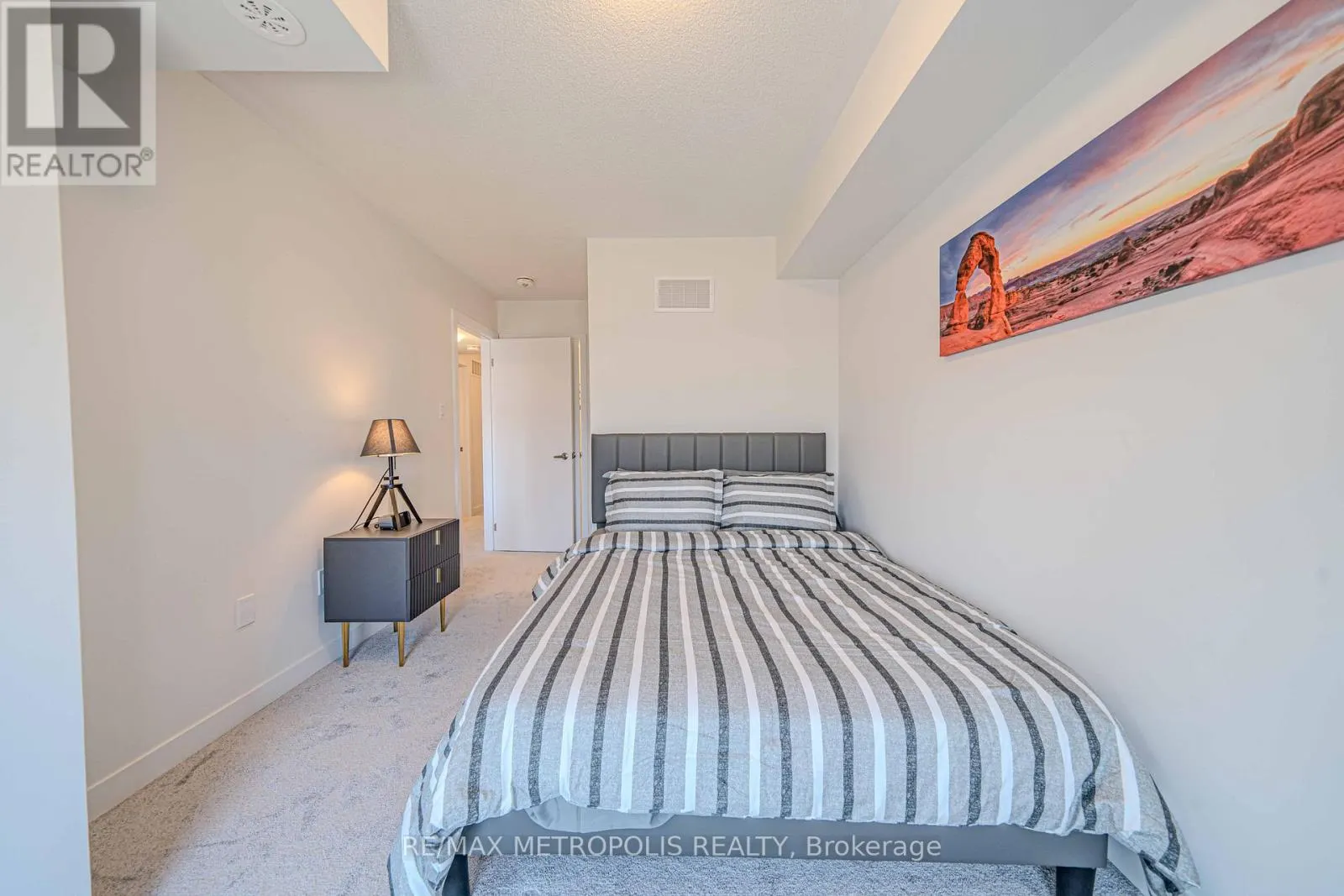 606 - 1865 PICKERING PARKWAY